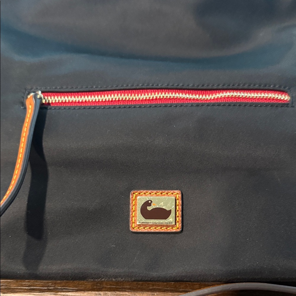 Dooney & Bourke NWT Black and Tan Nylon Shoulder / Crossbody Bag - Picture 8 of 9
